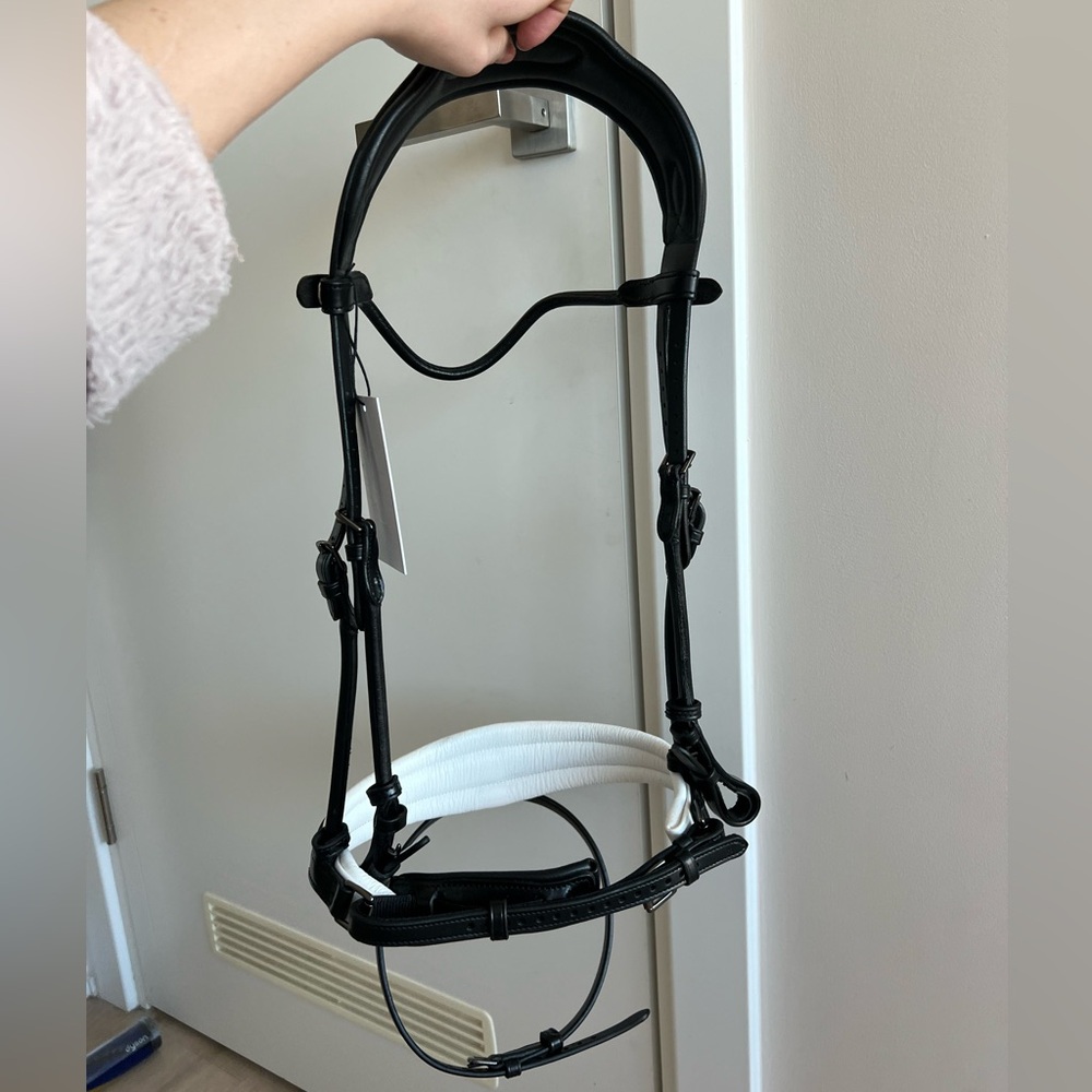 PS of Sweden Equestrian GP dressage Bridle - Picture 4 of 5